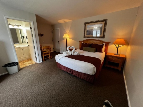 Alpine Motel image 11