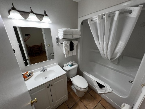 Alpine Motel image 2