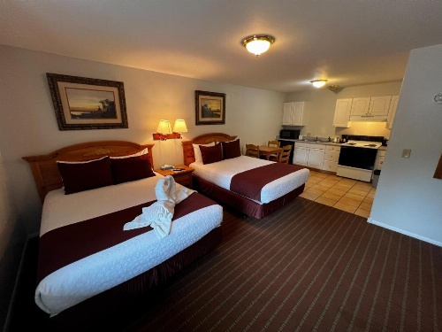 Alpine Motel image 20