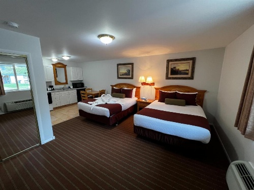 Alpine Motel image 22